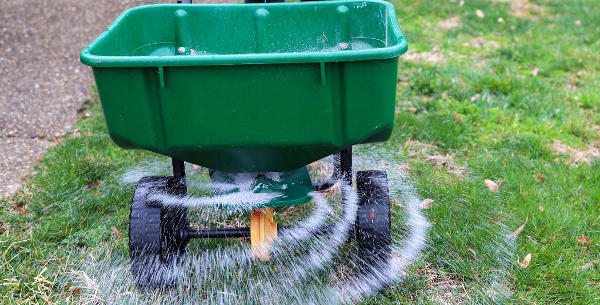 Fertilizer Seed Spreader Generic